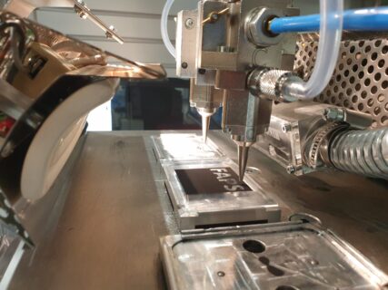 Zum Artikel "01.04.2025: Projektbeginn 3D-HF-MID"